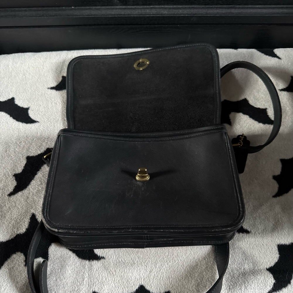 Vintage Coach Shoulder Bag - Picture 9 of 11